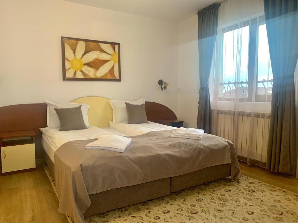 Honey House Hotell Bansko Exteriör bild