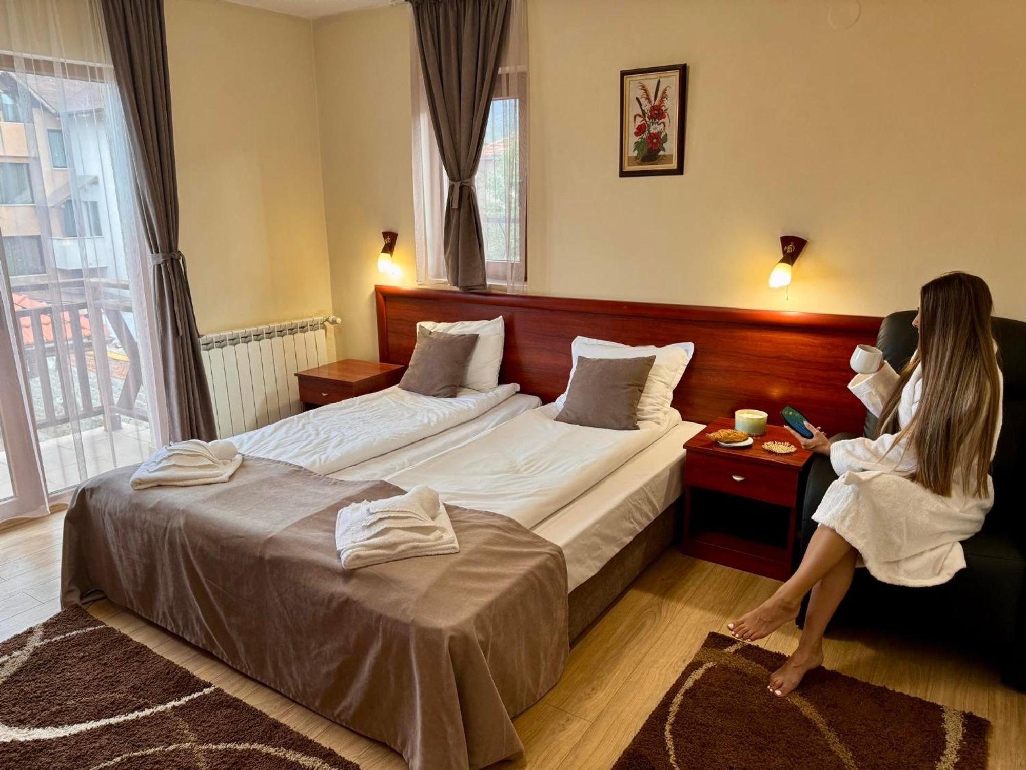 Honey House Hotell Bansko Exteriör bild